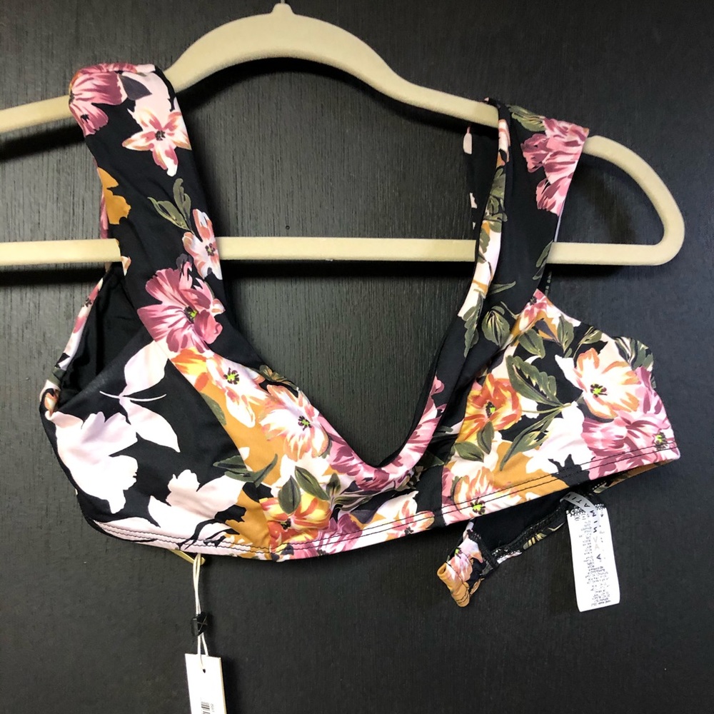 Vitamin A bikini top